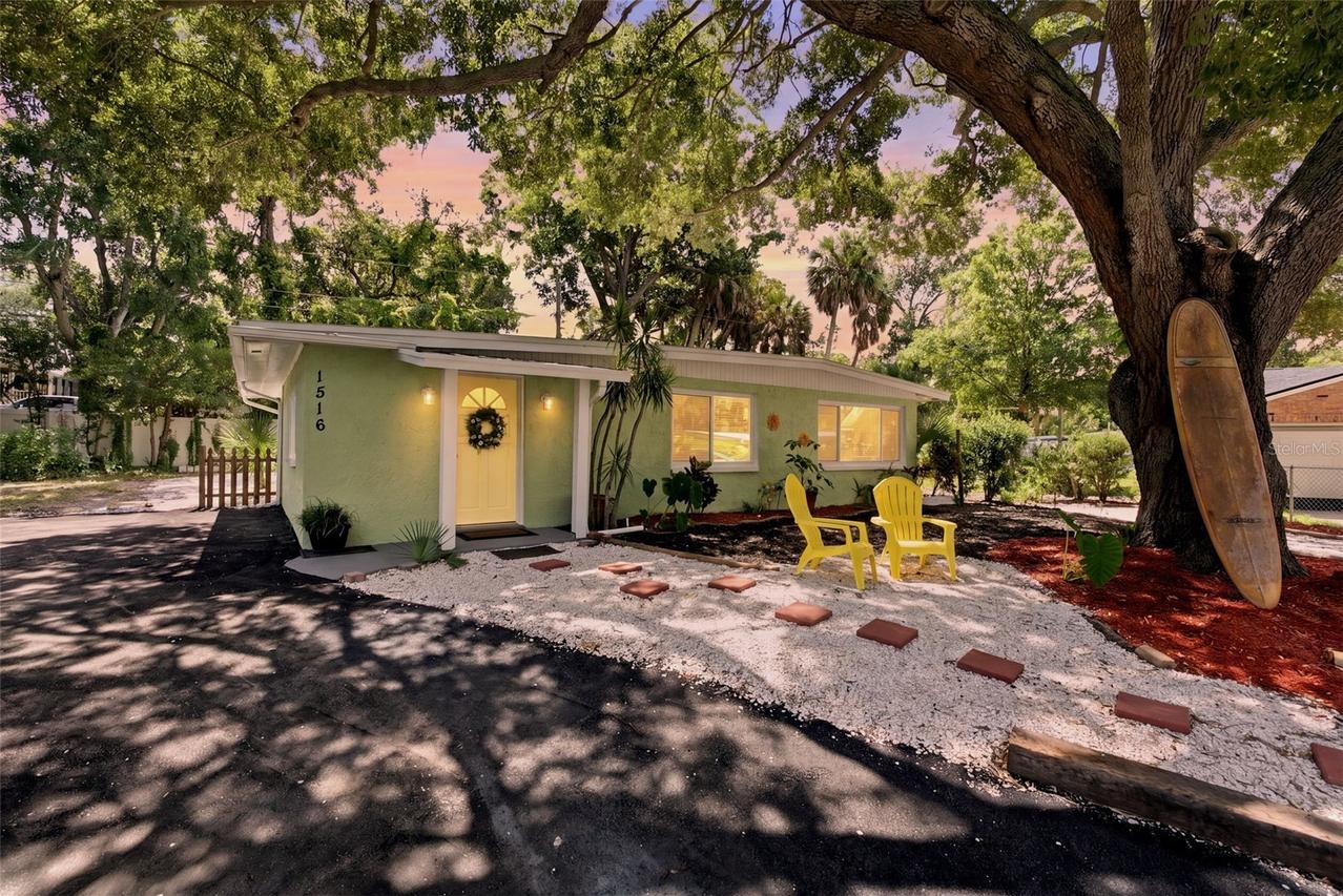 1516 Adele Pl., Largo, FL 33770