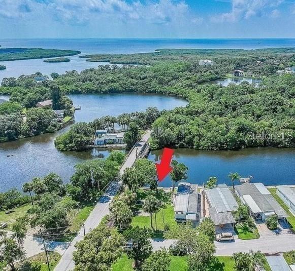 6807 Edgewater Dr., New Port Richey, FL 34652