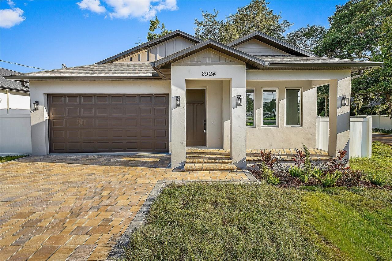 2922 W Giddens Ave., Tampa, FL 33614