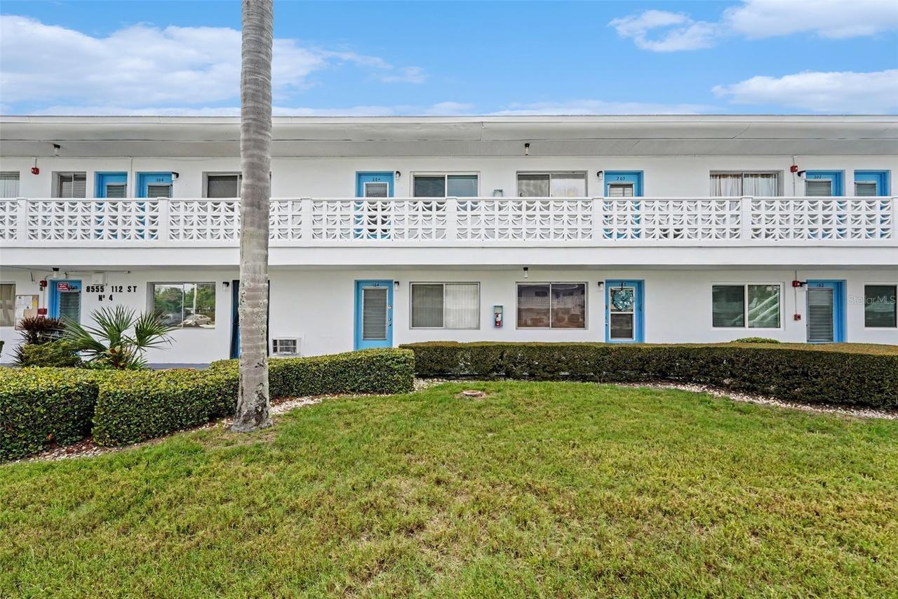 8555 112th St. #204, Seminole, FL 33772