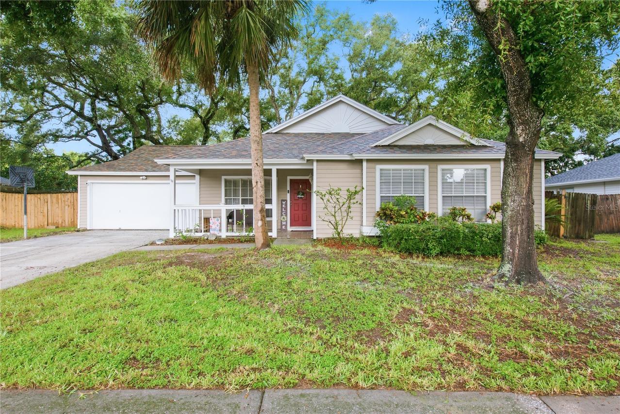 446 Kelly Green St., Palm Harbor, FL 34683