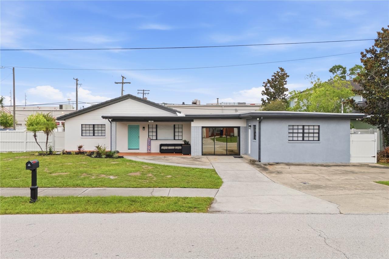 2607 W Crest Ave., Tampa, FL 33614