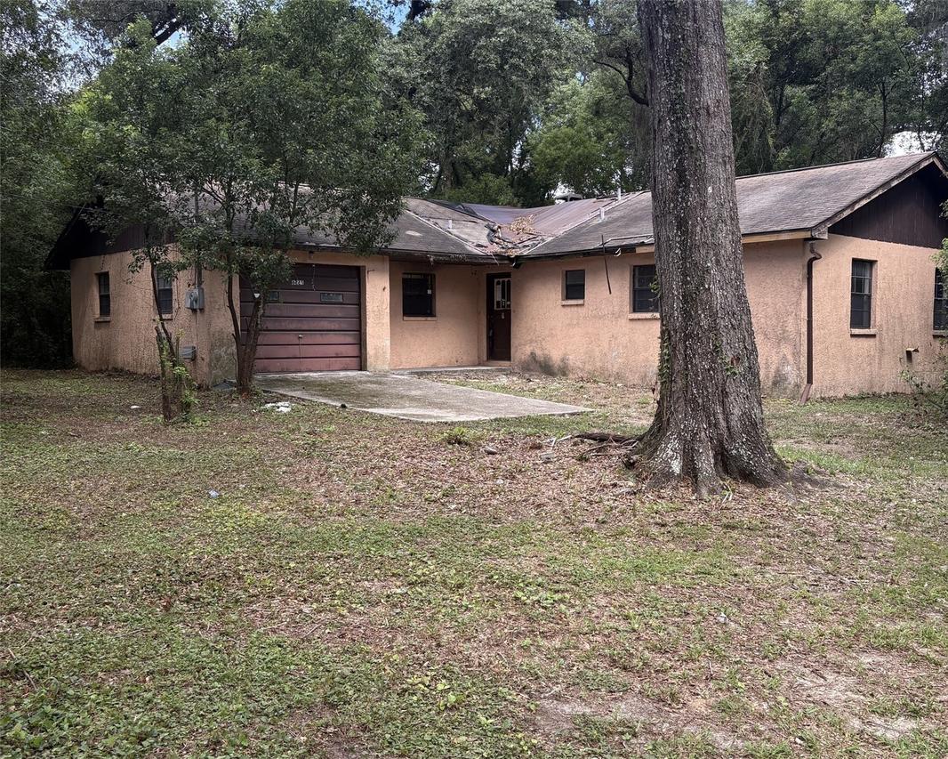 7556 23rd St., Zephyrhills, FL 33540