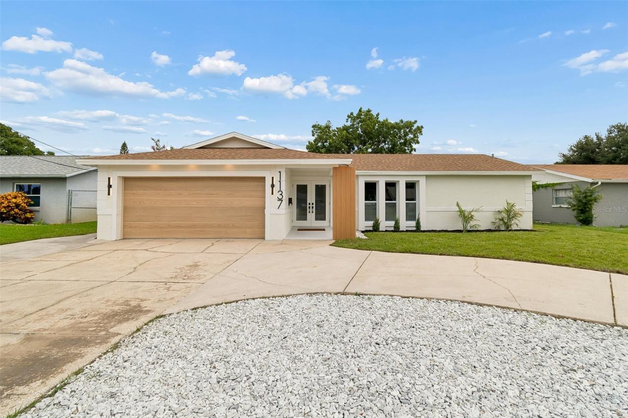 1137 54th Ave., St Petersburg, FL 33705