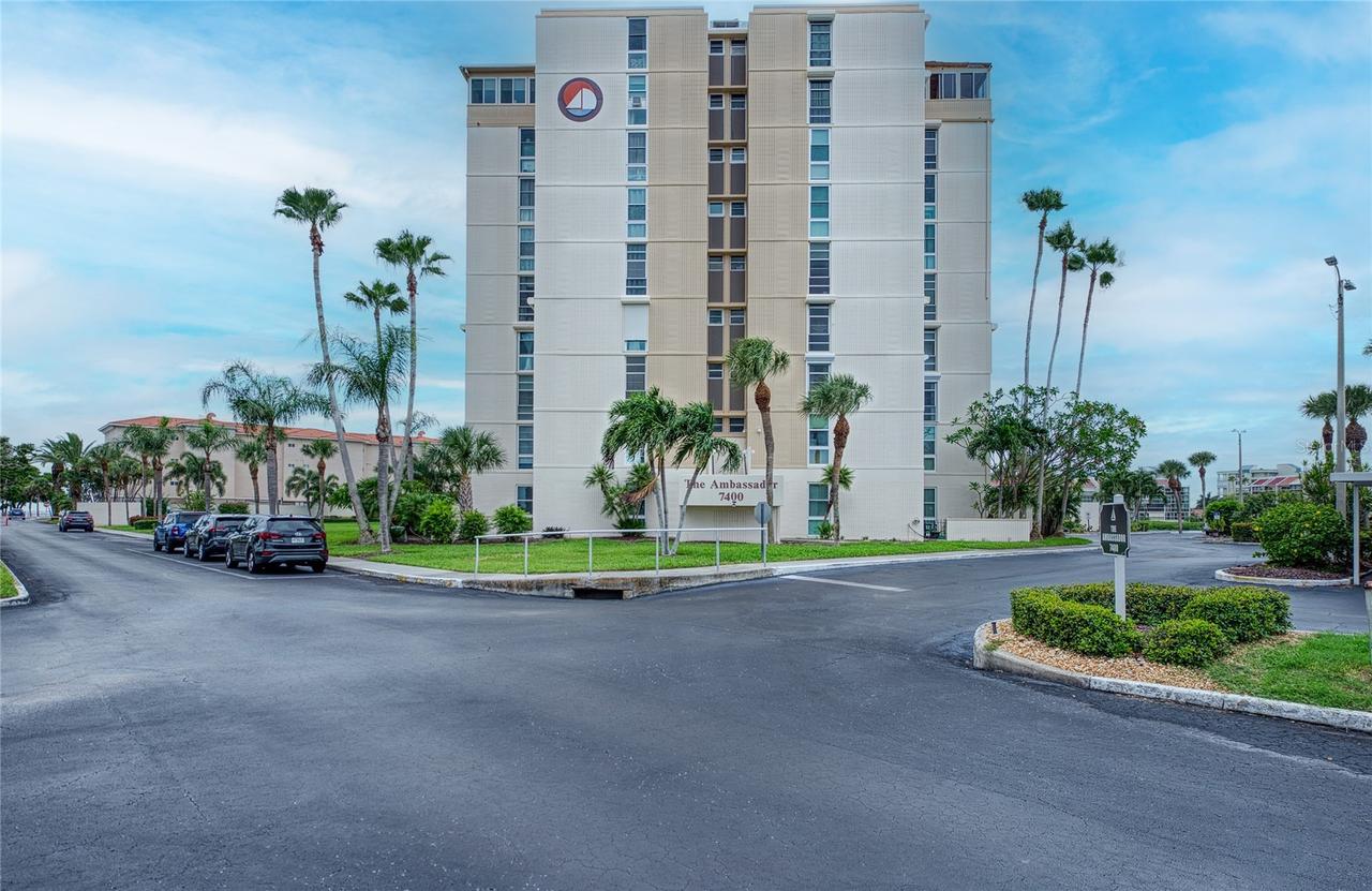 7400 Sun Island Dr. #709, South Pasadena, FL 33707