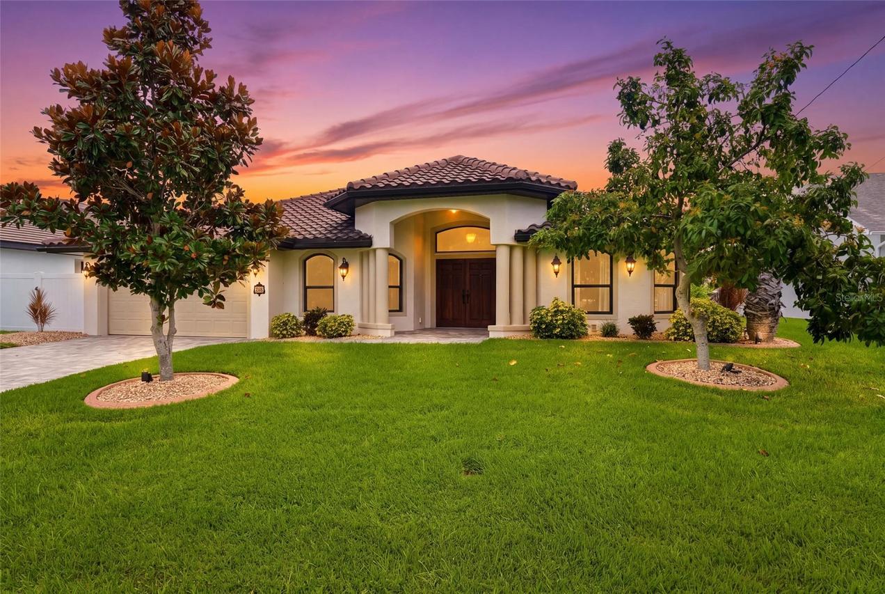 3221 SE 10th Ave., Cape Coral, FL 33904