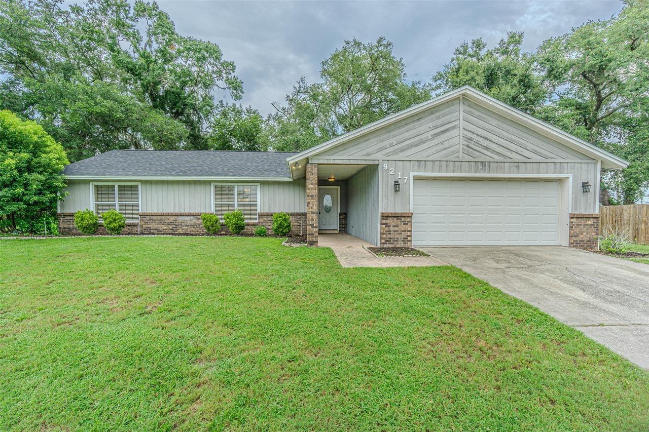 9217 Kingsridge Dr., Temple Terrace, FL 33637