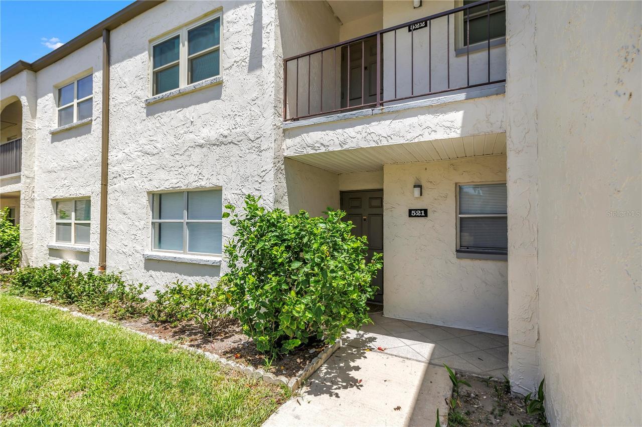 7701 Starkey Rd. #521, Seminole, FL 33777