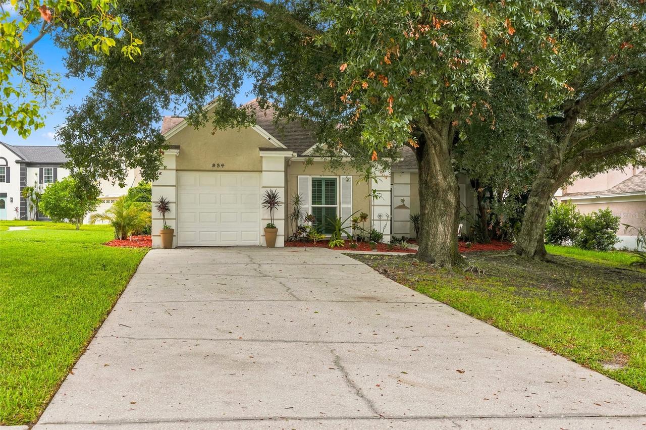 934 Berkley Ct., Palm Harbor, FL 34684