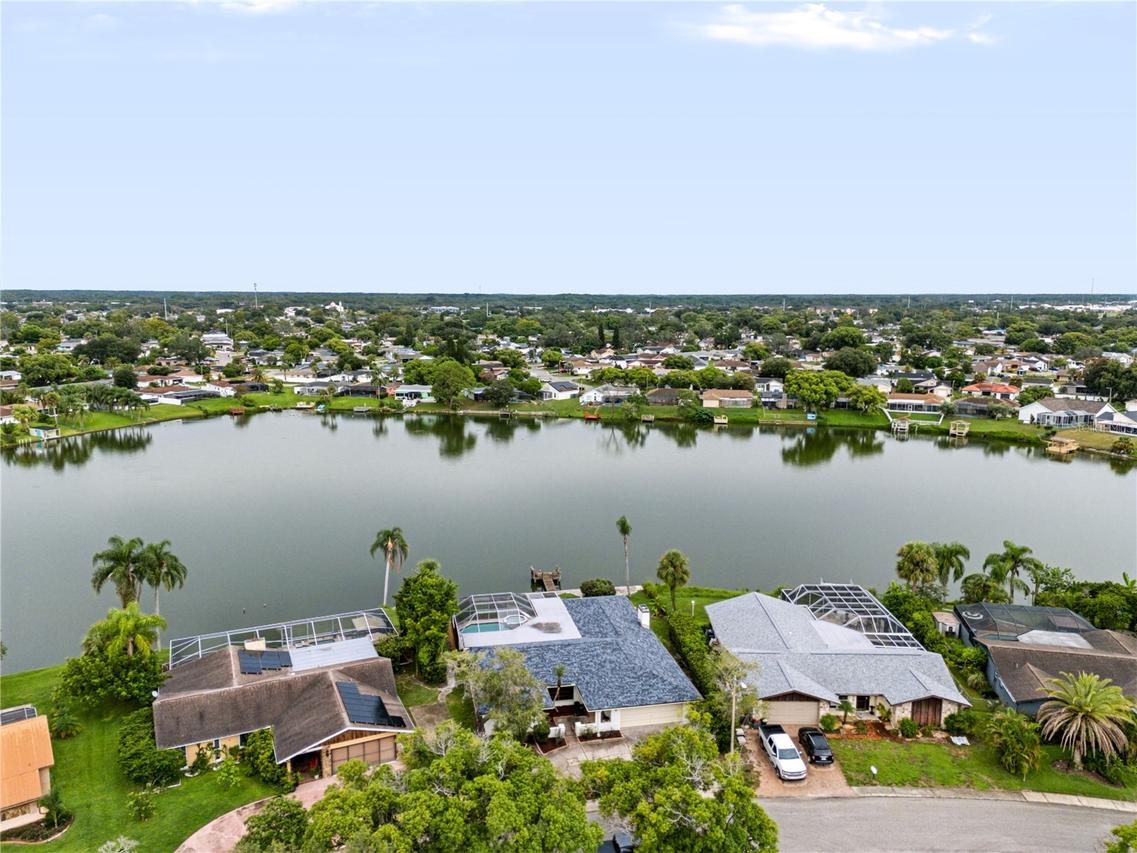 9520 Lake Christina Ln., Port Richey, FL 34668
