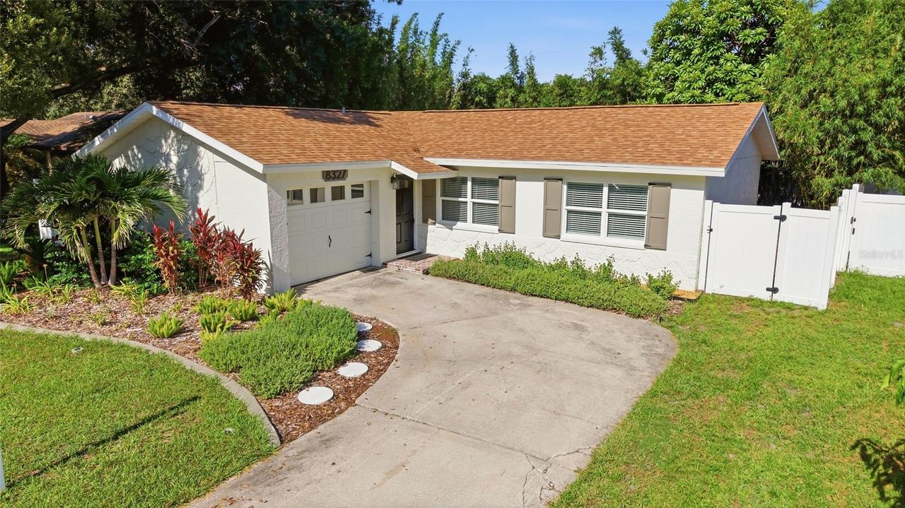 8327 Jennifer Ln., Seminole, FL 33777