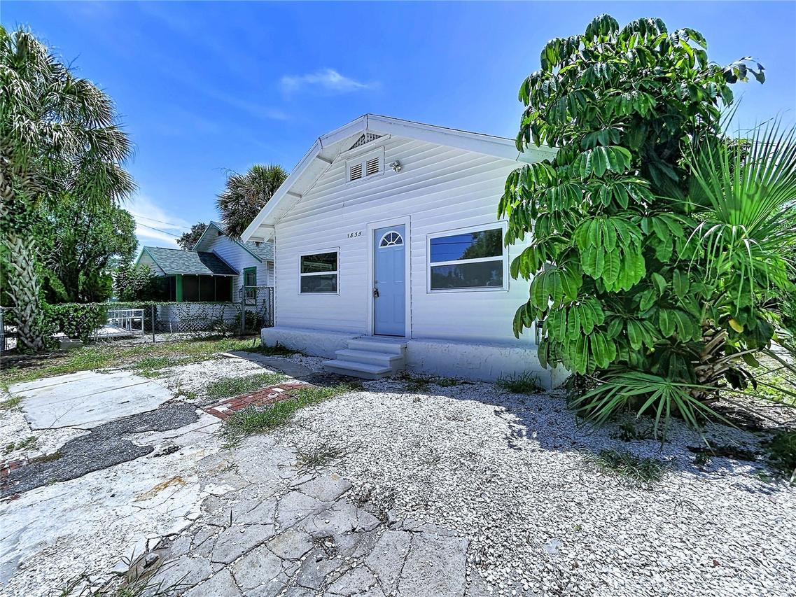 1835 24th St., St Petersburg, FL 33712