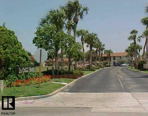 507 Plaza Seville Ct. #15, St Petersburg, FL 33706