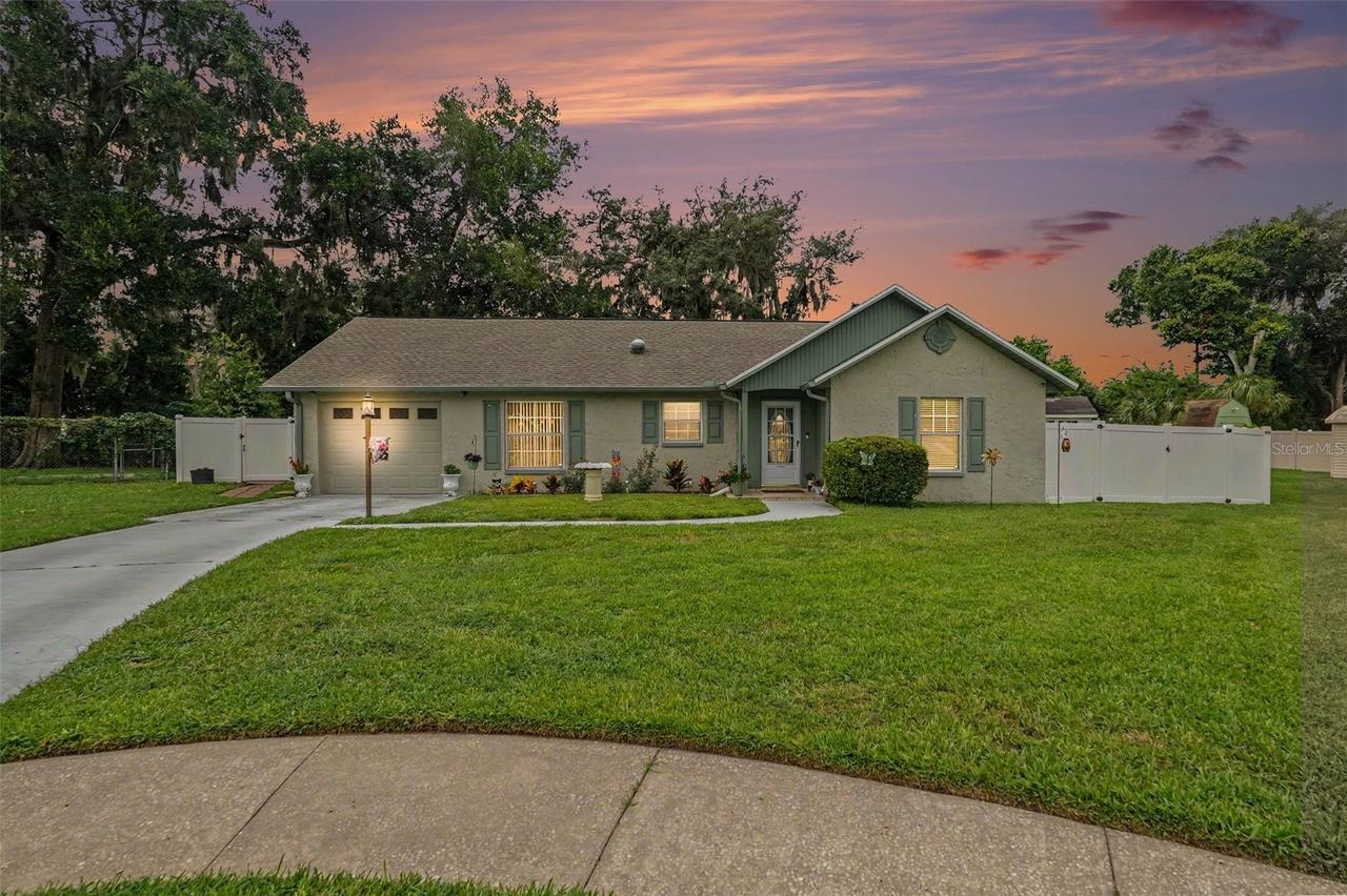 5623 Carie Ct., Zephyrhills, FL 33542