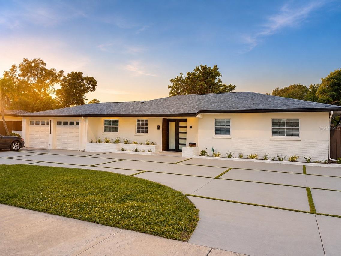1712 Indian Rocks Rd., Belleair, FL 33756