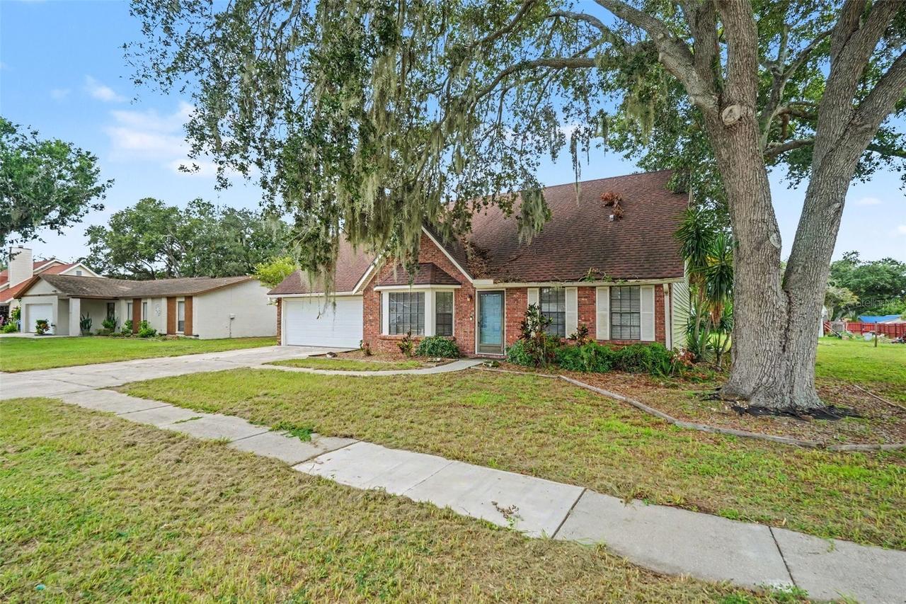 736 Sandy Creek Dr., Brandon, FL 33511