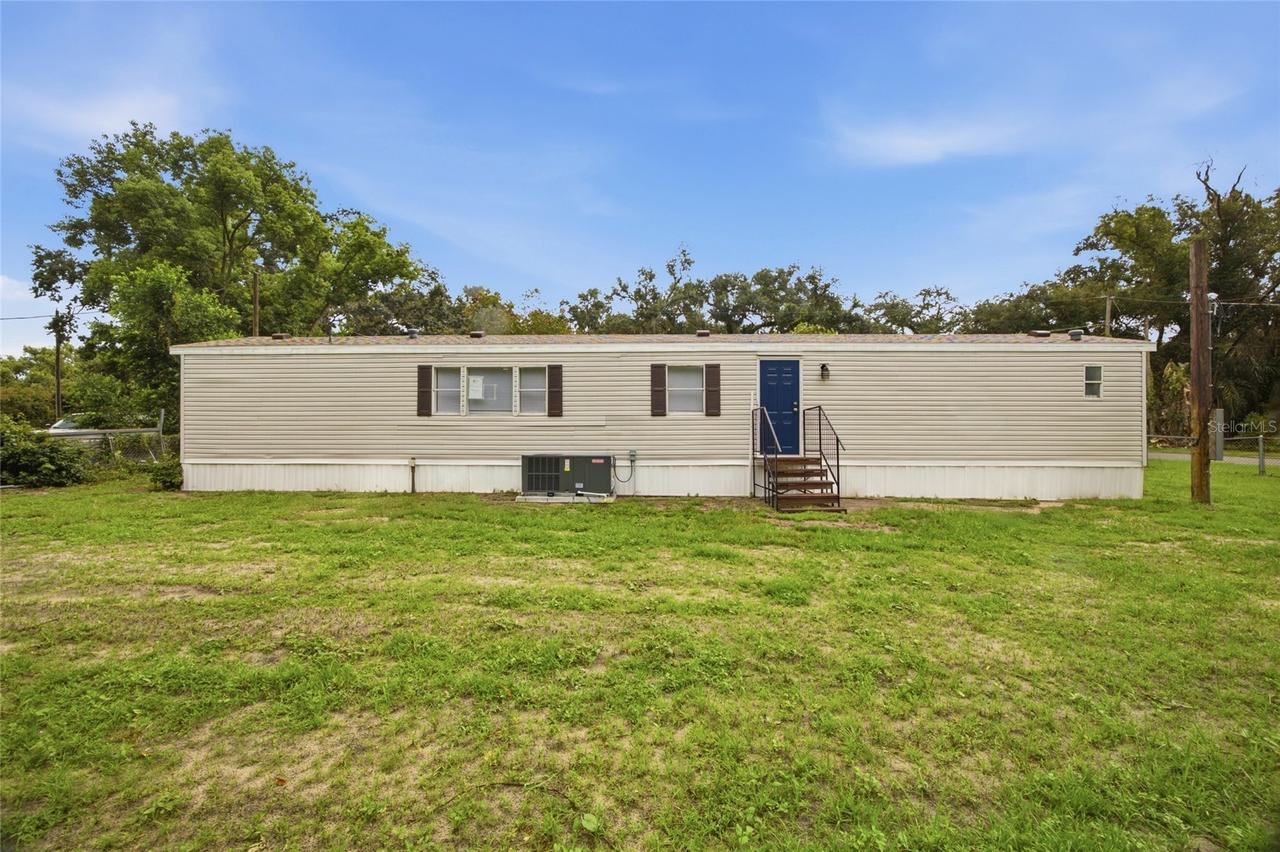 11602 Lewis Ave., Thonotosassa, FL 33592