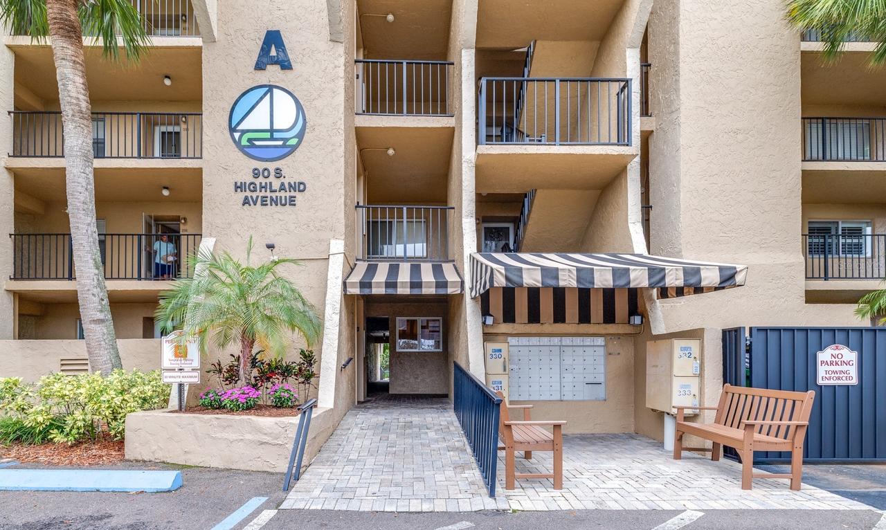 90 S Highland Ave. #110, Tarpon Springs, FL 34689
