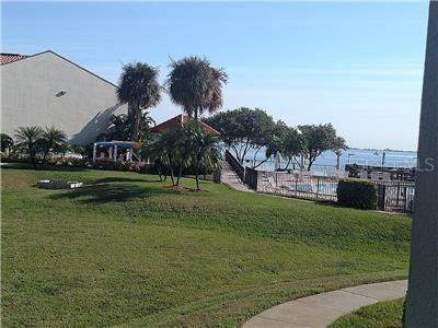1515 Pinellas Bayway #17, St Petersburg, FL 33715