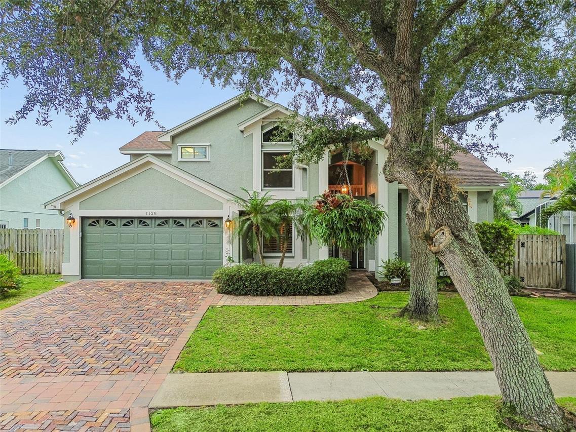 1128 Mainsail Dr., Tarpon Springs, FL 34689