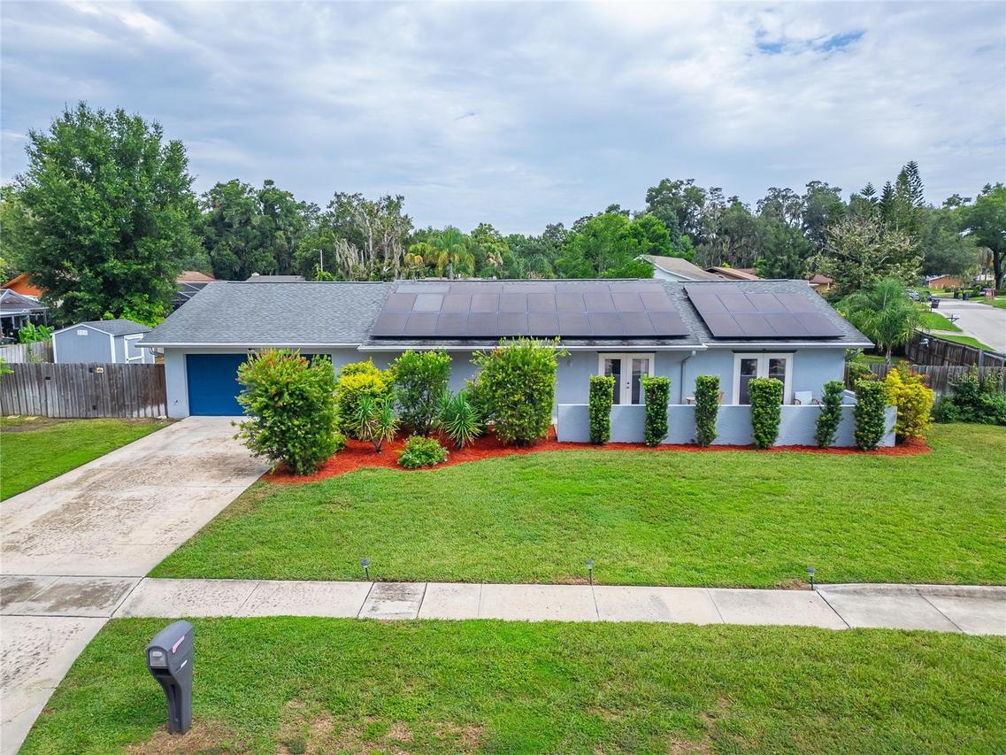1120 Lakemont Dr., Valrico, FL 33594