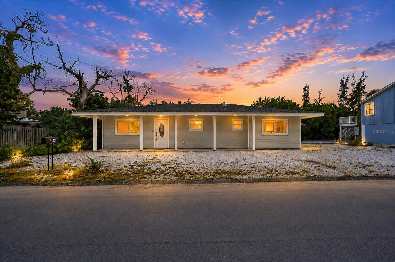 608 Saint Judes Dr., Longboat Key, FL 34228