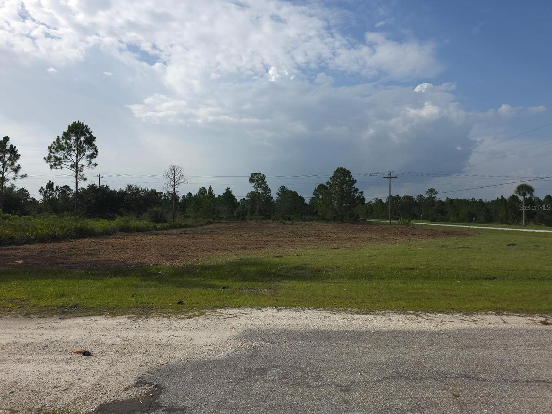 402 Japonica Dr., Indian Lake Estates, FL 33855