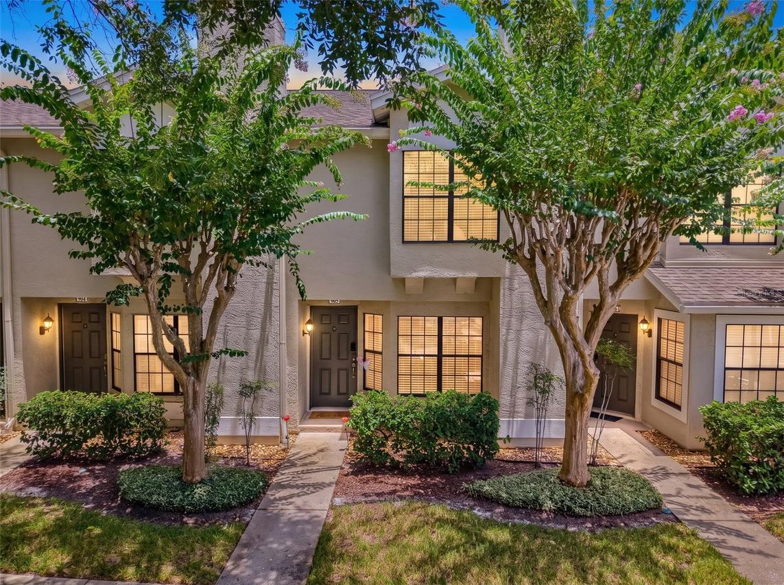 5100 Burchette Rd. #905, Tampa, FL 33647