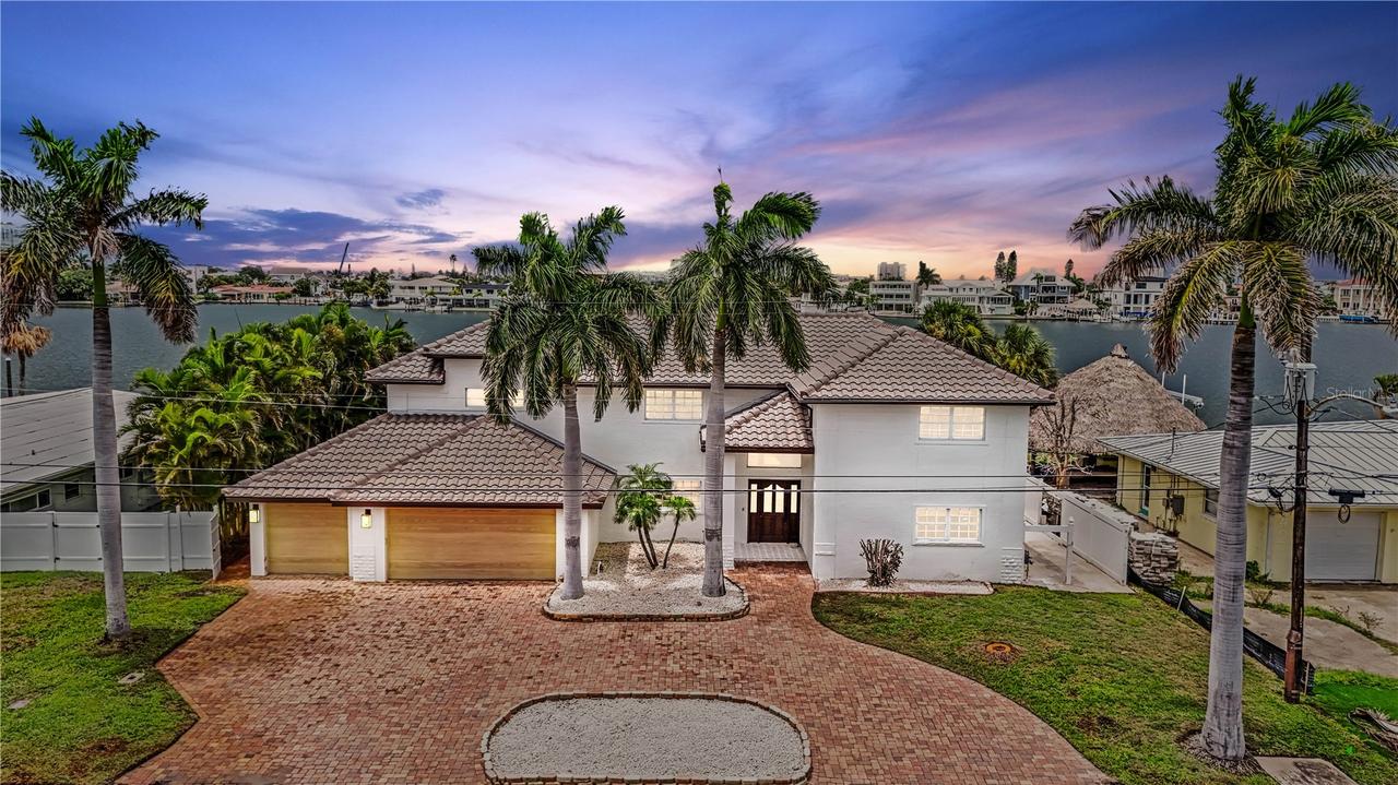 423 55th Ave., St Pete Beach, FL 33706
