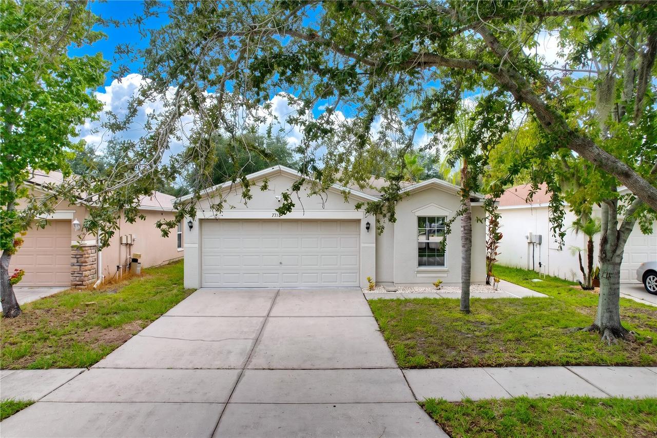 7710 Carriage Pointe Dr., Gibsonton, FL 33534