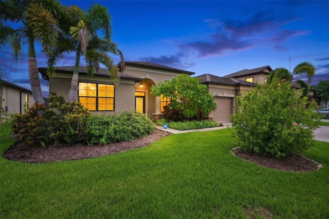 5009 Jagged Cloud Dr., Wimauma, FL 33598