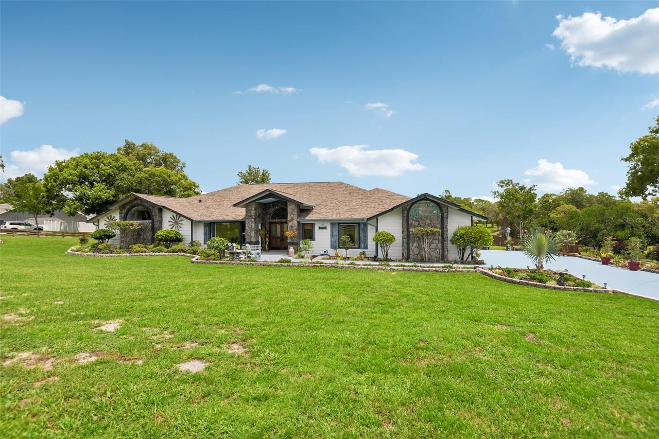 5318 Sandra Dr., Weeki Wachee, FL 34607