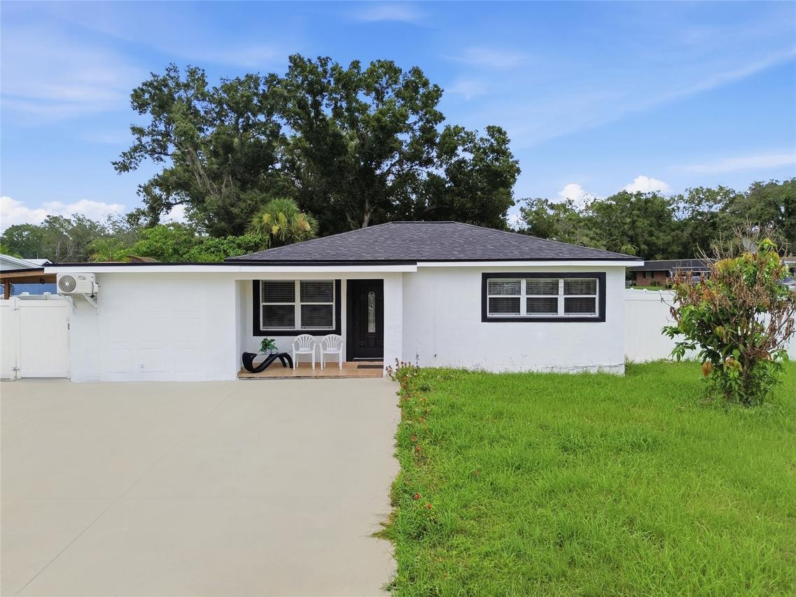 8901 N Oregon Ave., Tampa, FL 33604