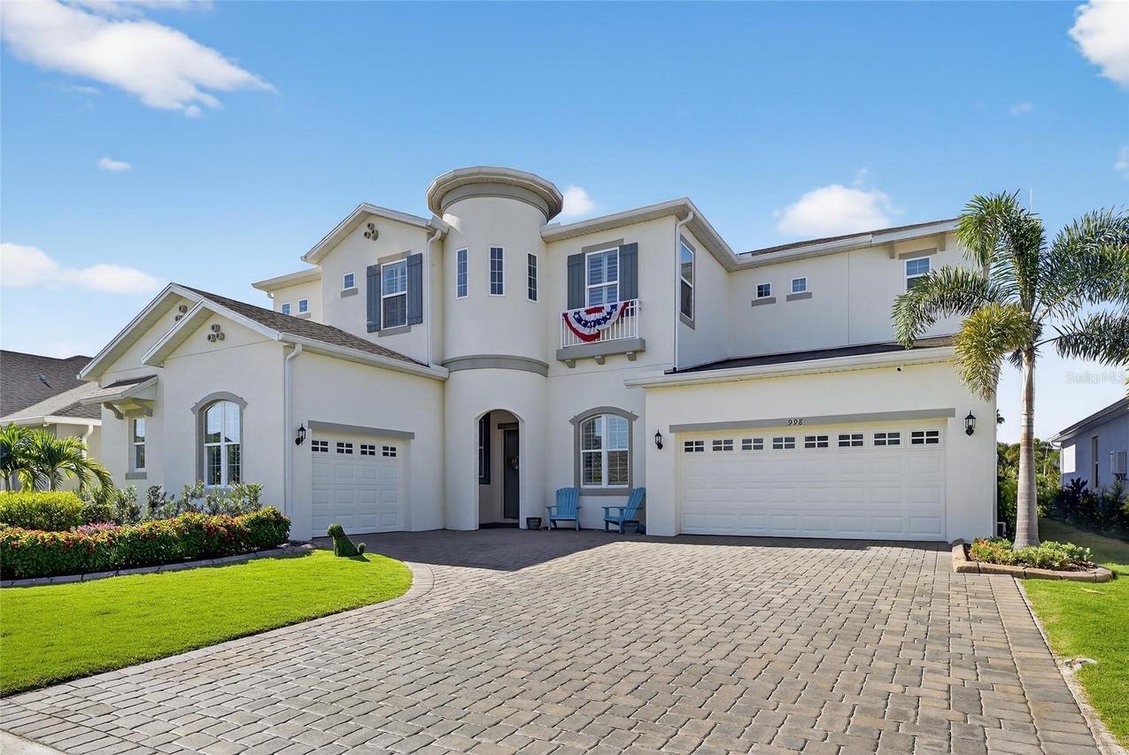 998 Signet Dr., Apollo Beach, FL 33572