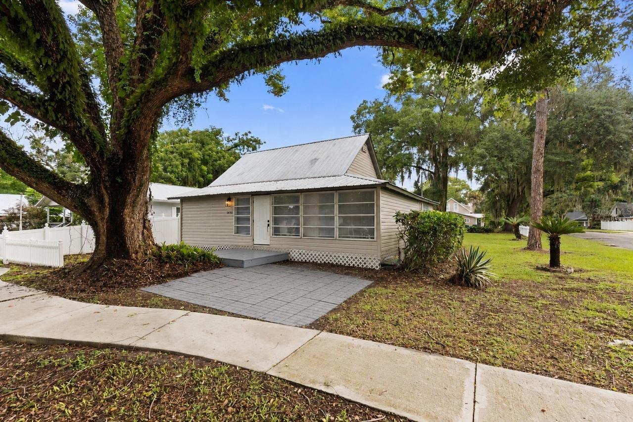 5450 10th St., Zephyrhills, FL 33542