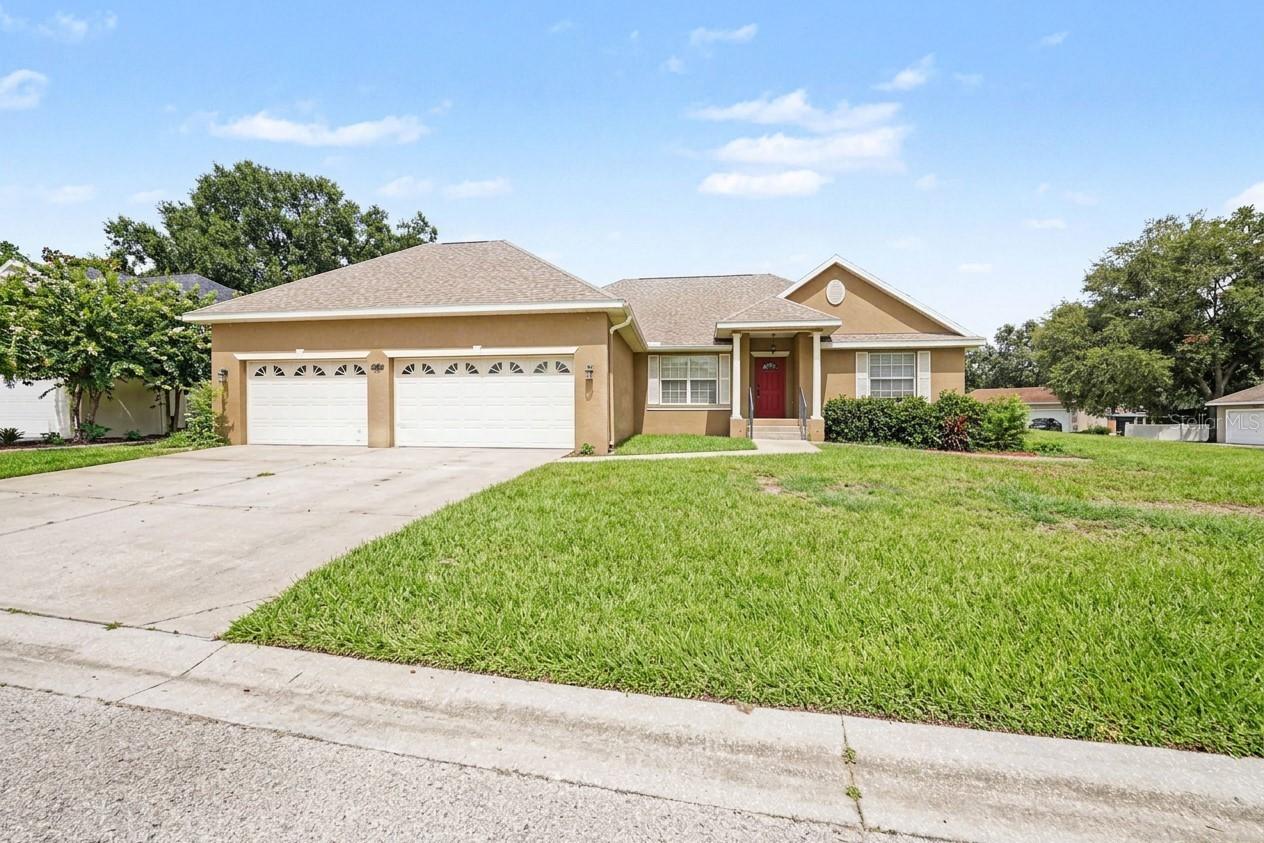 7231 Remington Oaks Dr., Lakeland, FL 33810