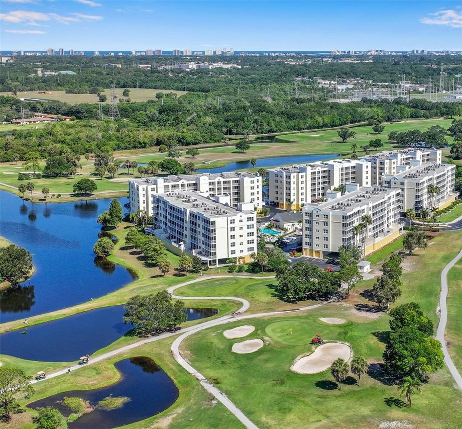 1200 Country Club Dr. #3105, Largo, FL 33771