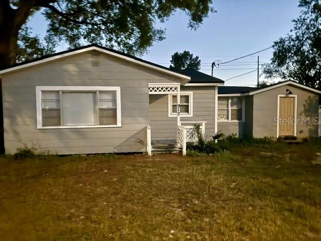 917 E 108th Ave., Tampa, FL 33612