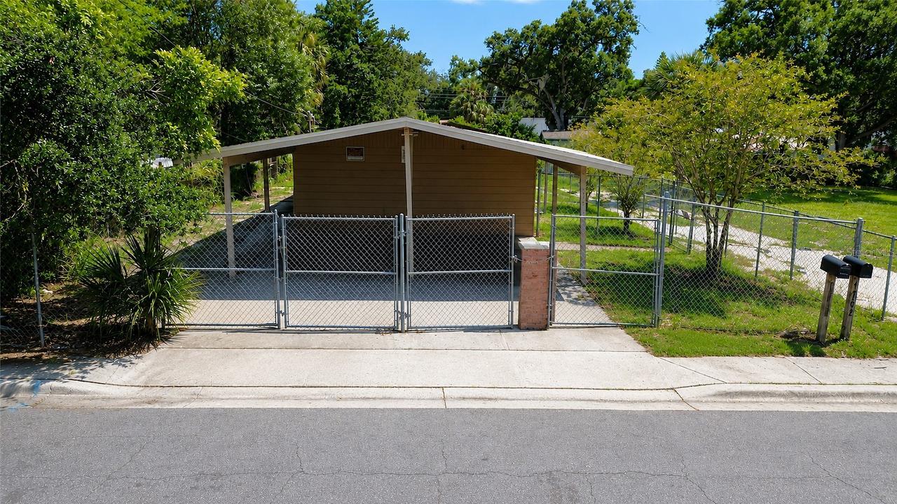 1764 24th St., Sarasota, FL 34234