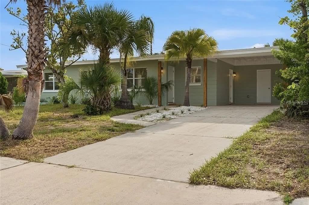 1060 Jackson St., Largo, FL 33770