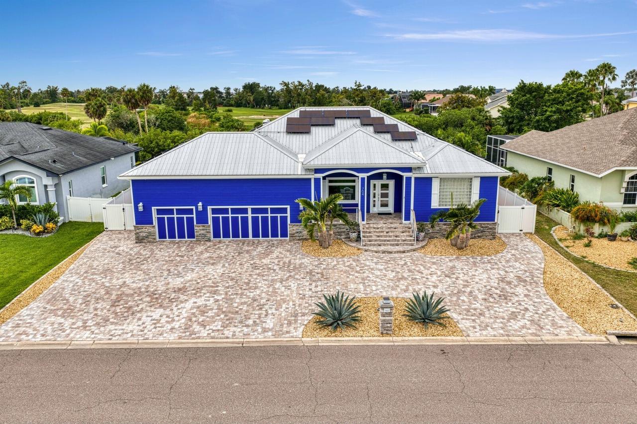 704 Eagle Ln., Apollo Beach, FL 33572