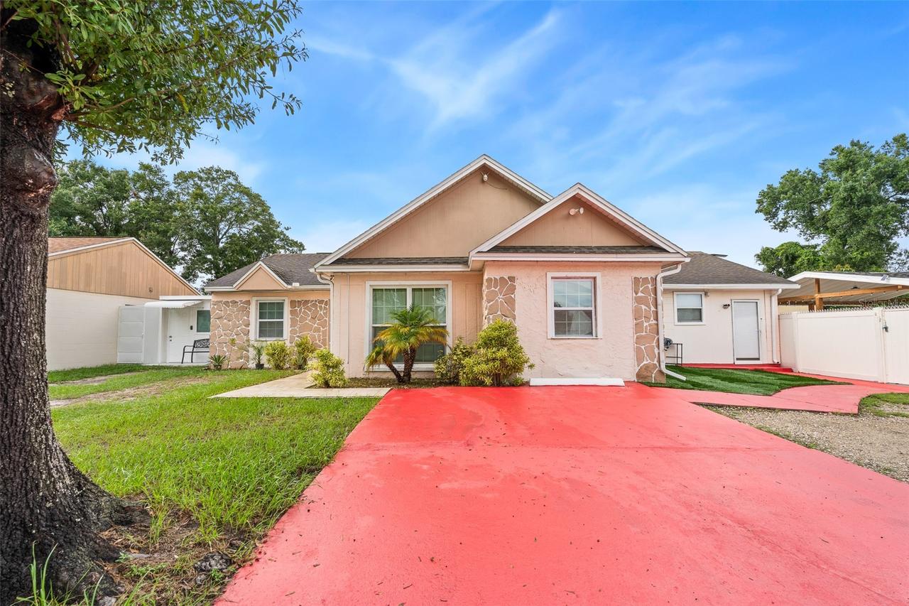 8903 Camino Villa Blvd., Tampa, FL 33635