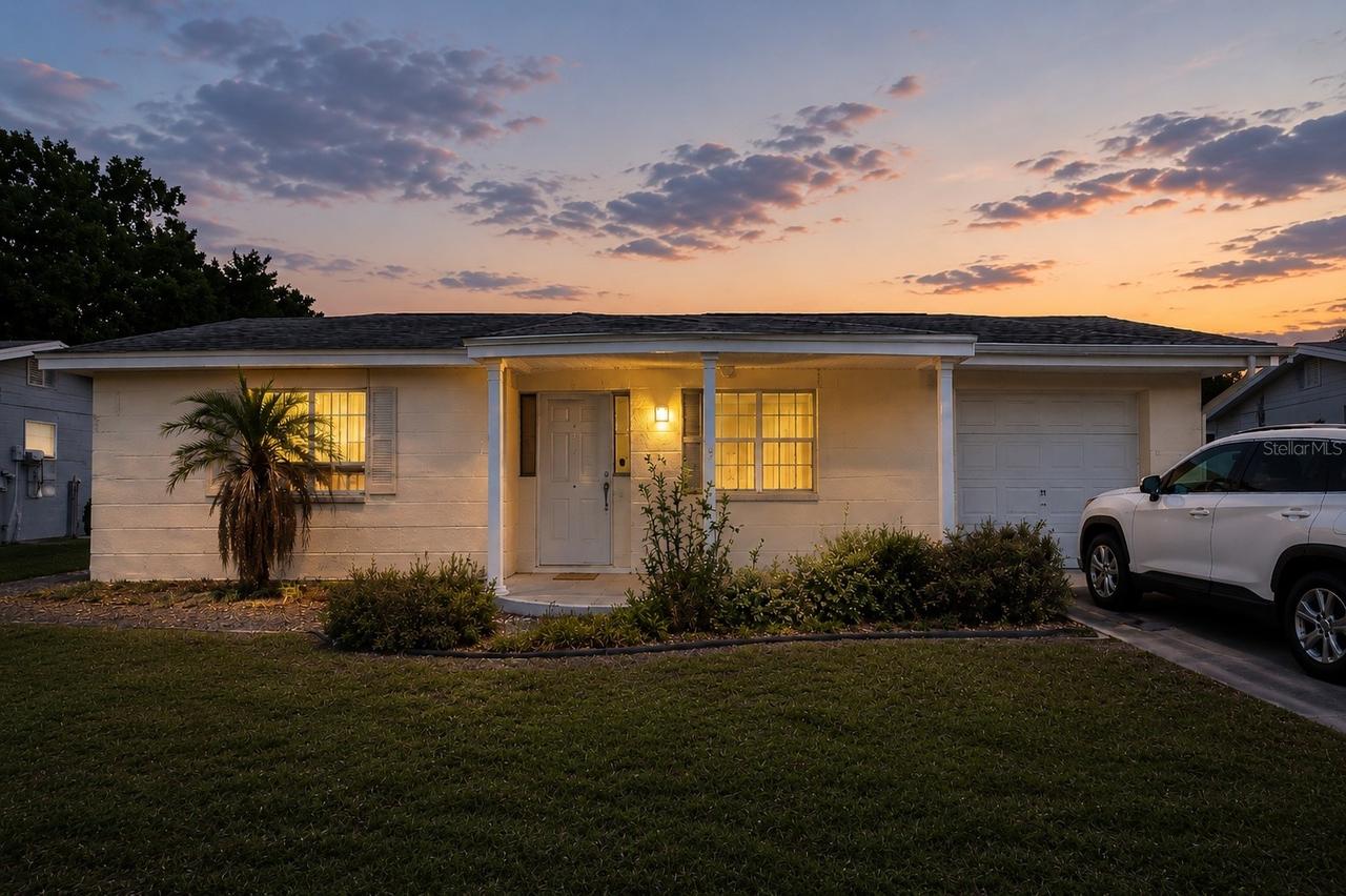 1024 Viking Dr., Holiday, FL 34691