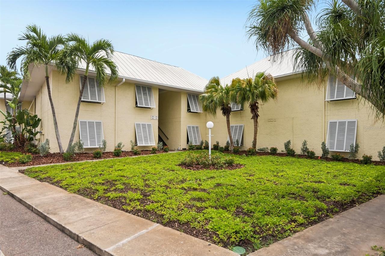 7300 Sunshine Skyway Ln. #206, St Petersburg, FL 33711