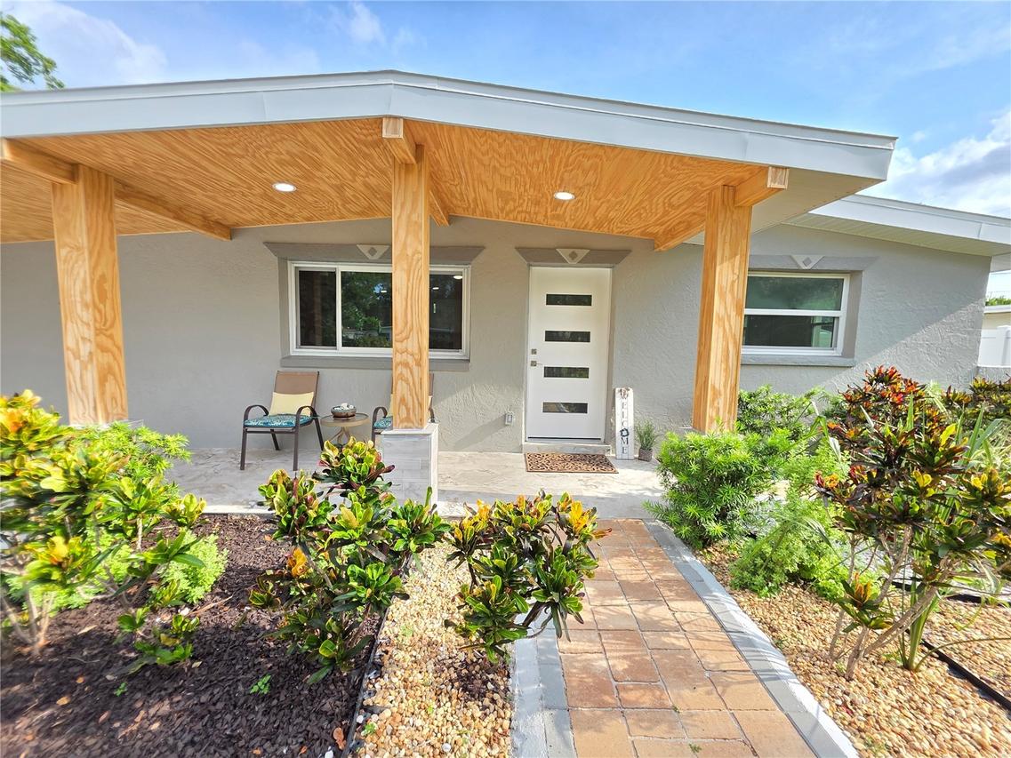138 Davison Ave., St Petersburg, FL 33703