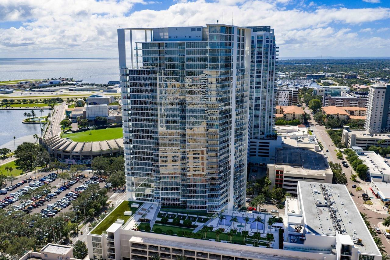 175 1st St. #303, St Petersburg, FL 33701
