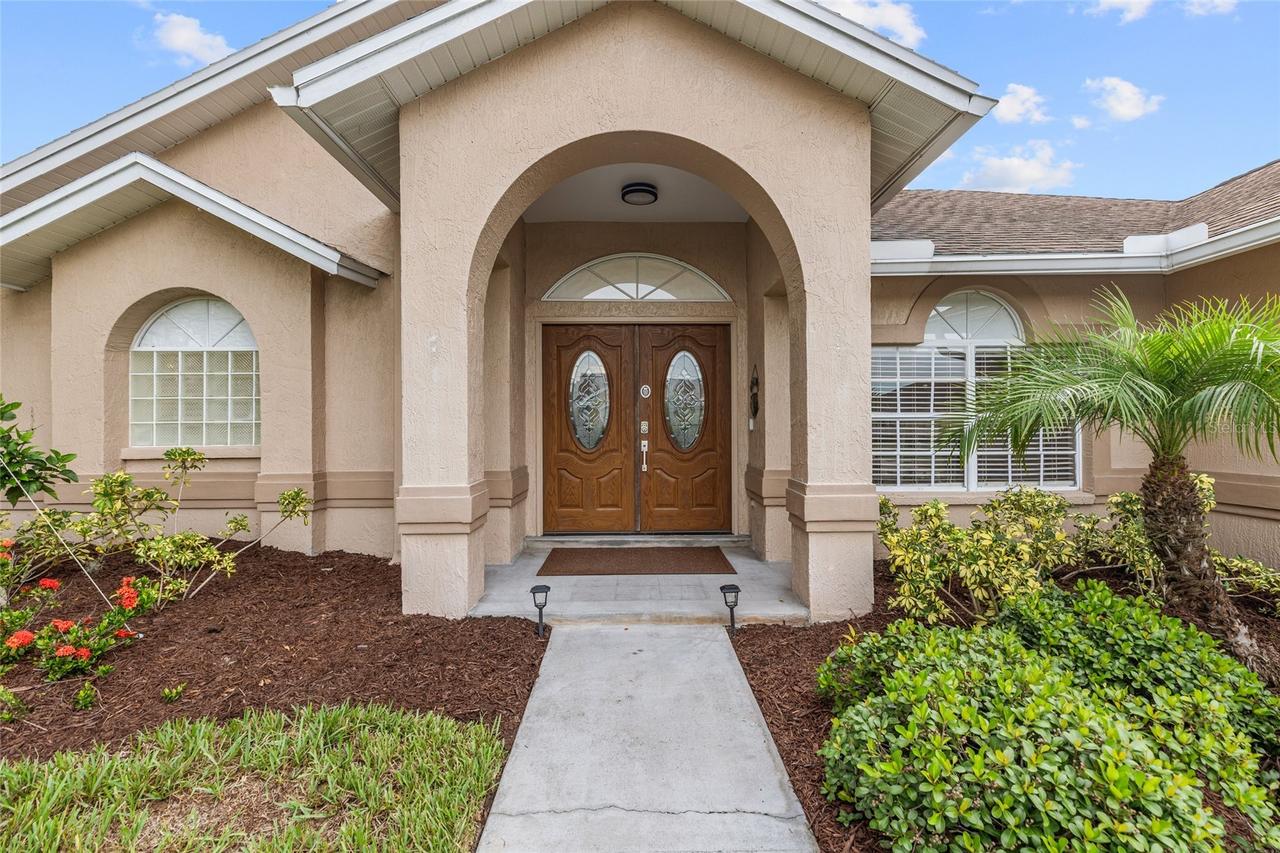 22861 Sterling Manor Loop, Lutz, FL 33549