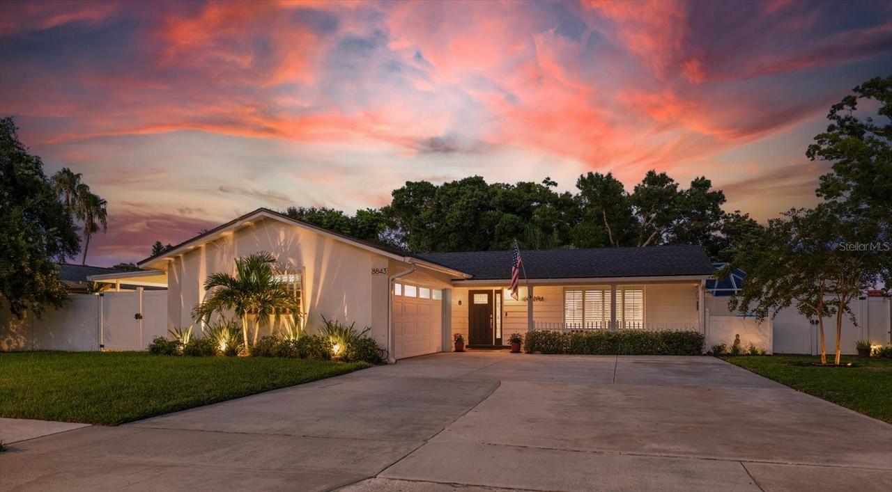 8843 117th St., Seminole, FL 33772