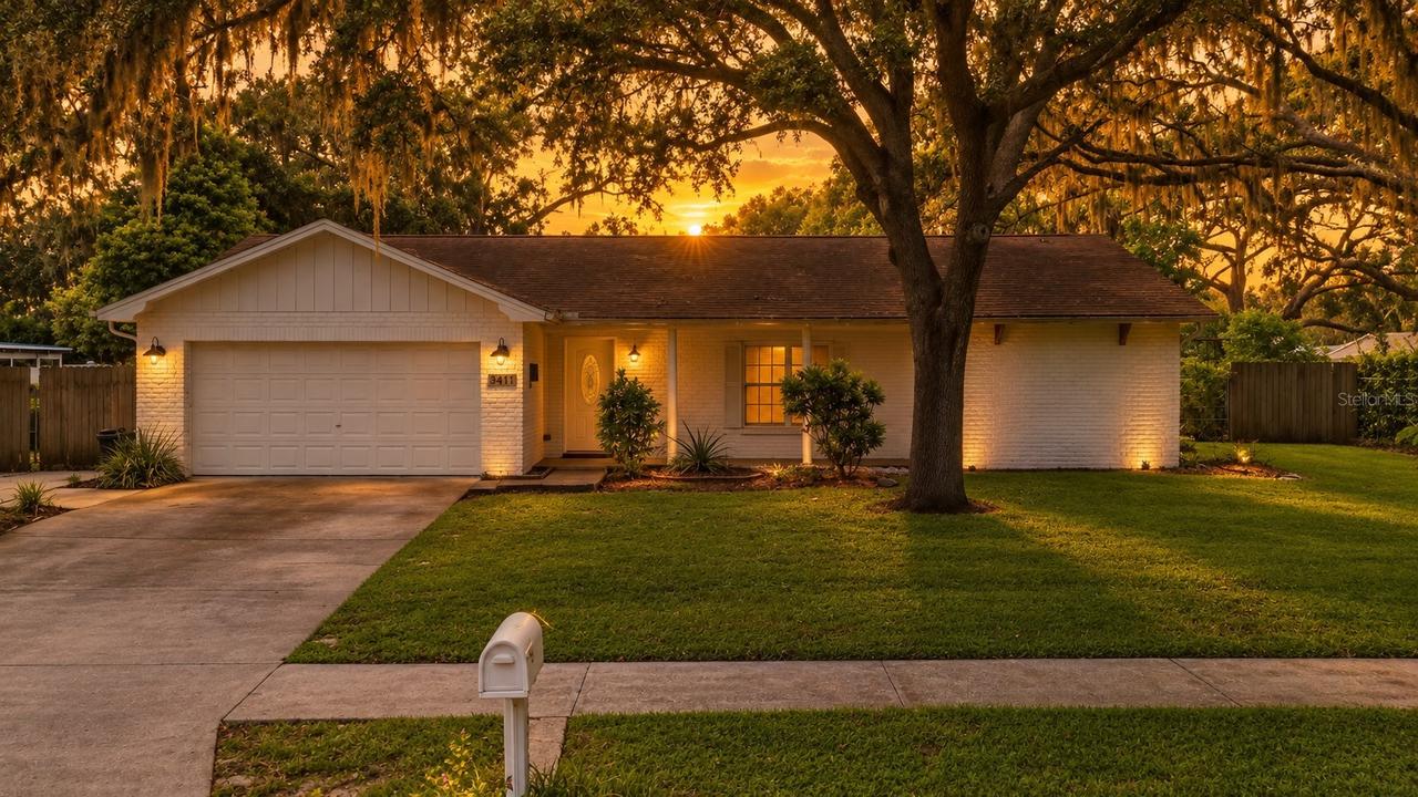 3412 Little Oak St., Valrico, FL 33596