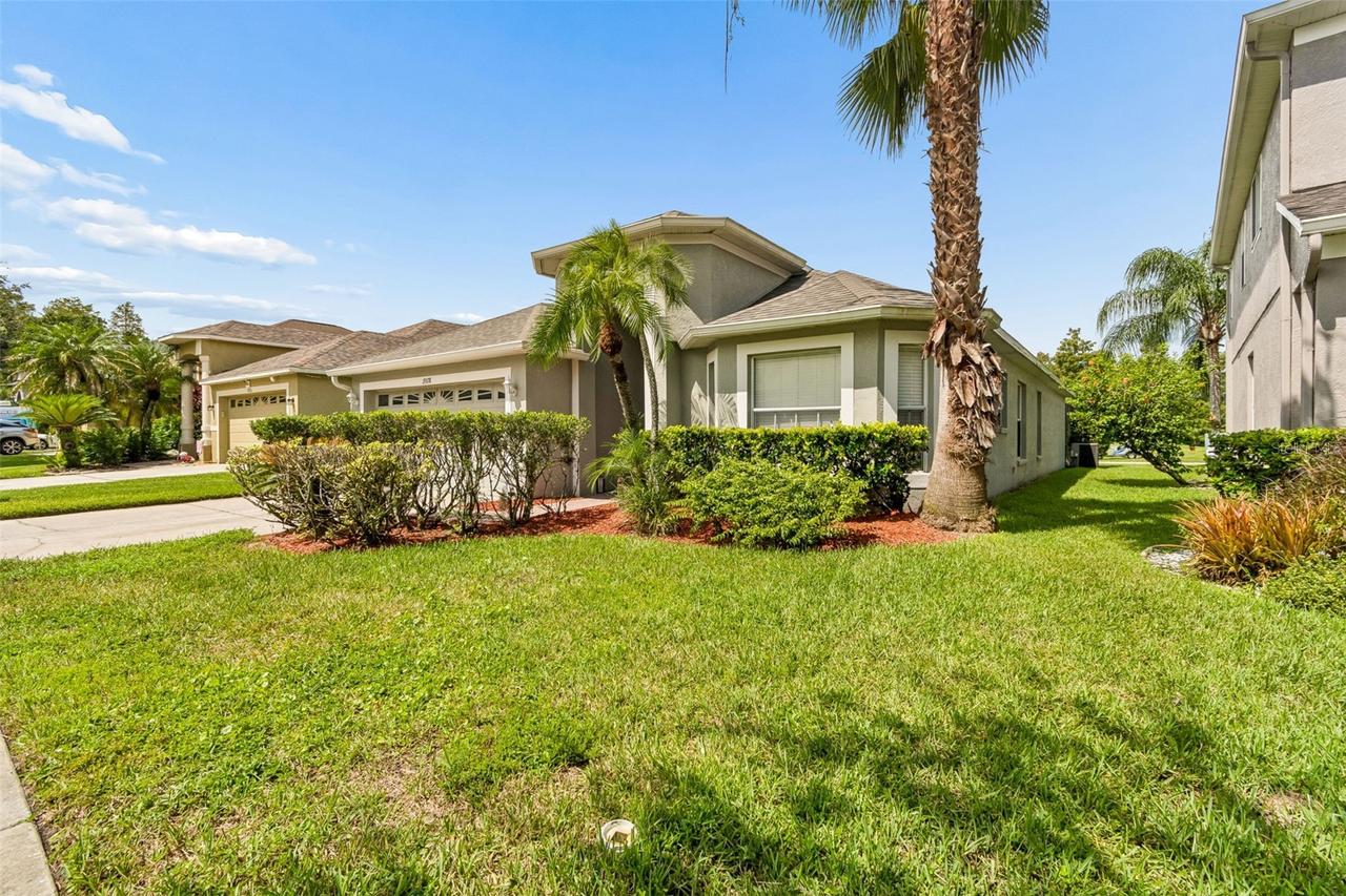 19308 Sandy Springs Cir., Lutz, FL 33558